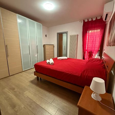 Caserma Guelfa - Casa Vacanza Chiarina San Benedetto del Tronto Kültér fotó
