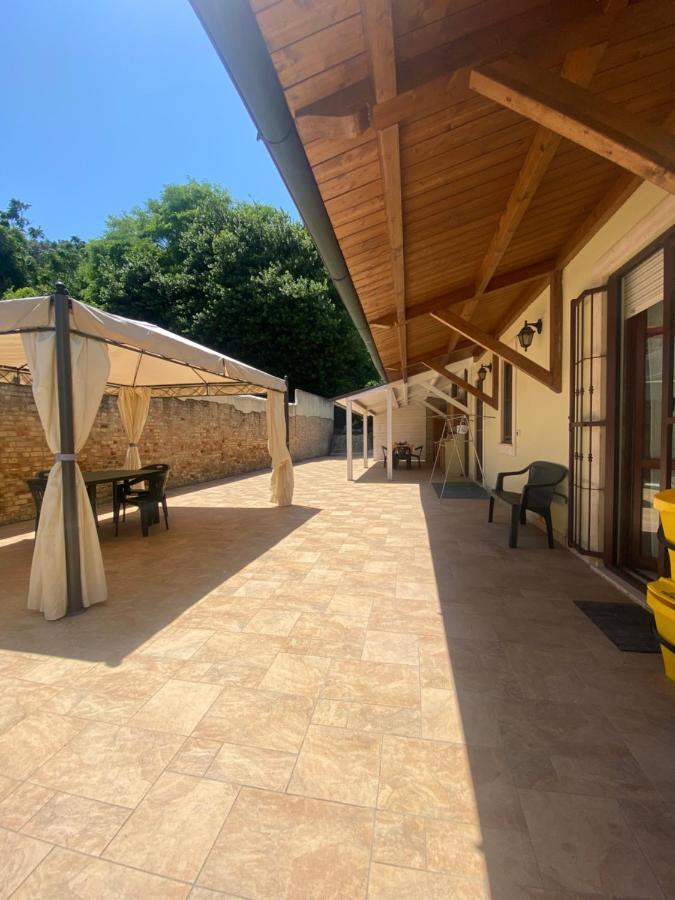 Caserma Guelfa - Casa Vacanza Chiarina San Benedetto del Tronto Kültér fotó